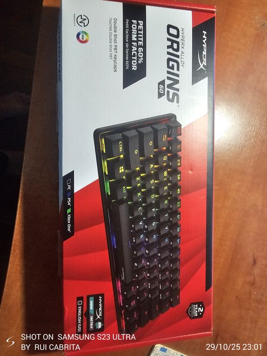 Teclado Hyperx Alloy 60