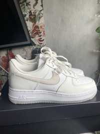 Nike air force 1’07 lv8