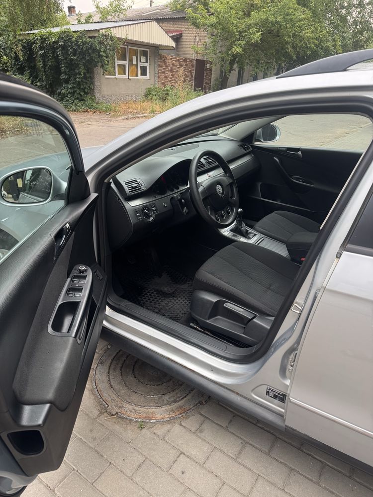 Volkswagen Passat B6 1,9tdi 2009р механіка в гарному стані дизель