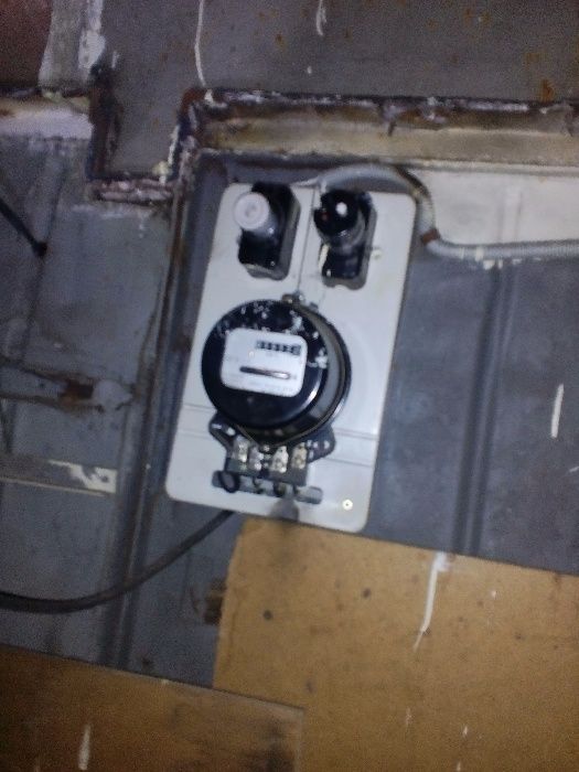 Эллектрощетчик пробки