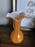 Jarra laranja vintage em forma de flor