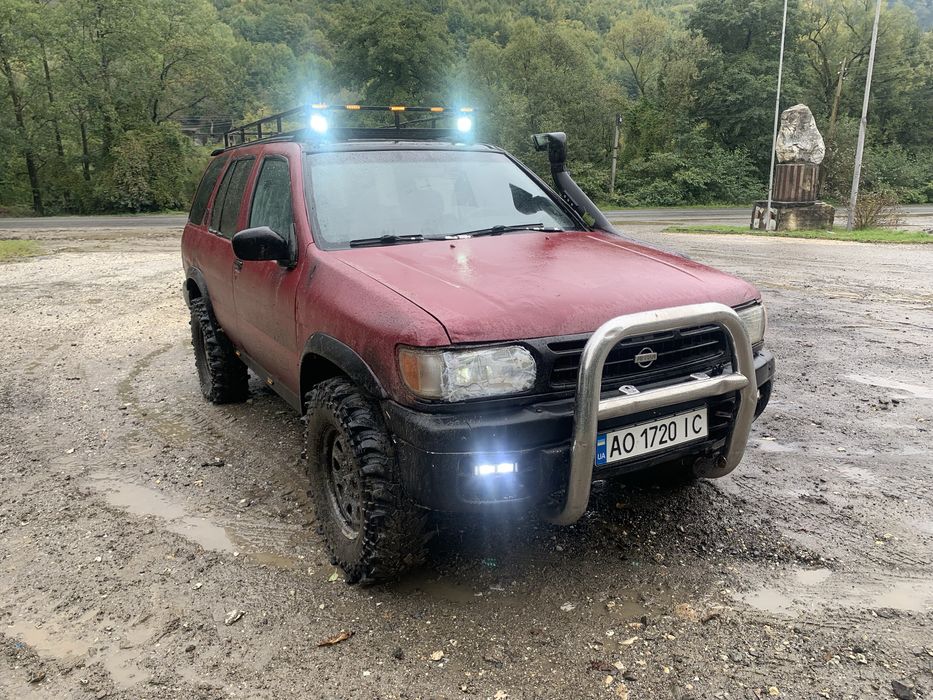 Ніссан пайтфіндер 2.5 тді