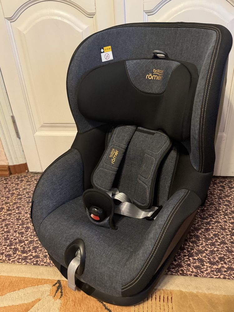 Автокрісло Britax Römer TRIFIX2 i-SIZE (Blue Marble)