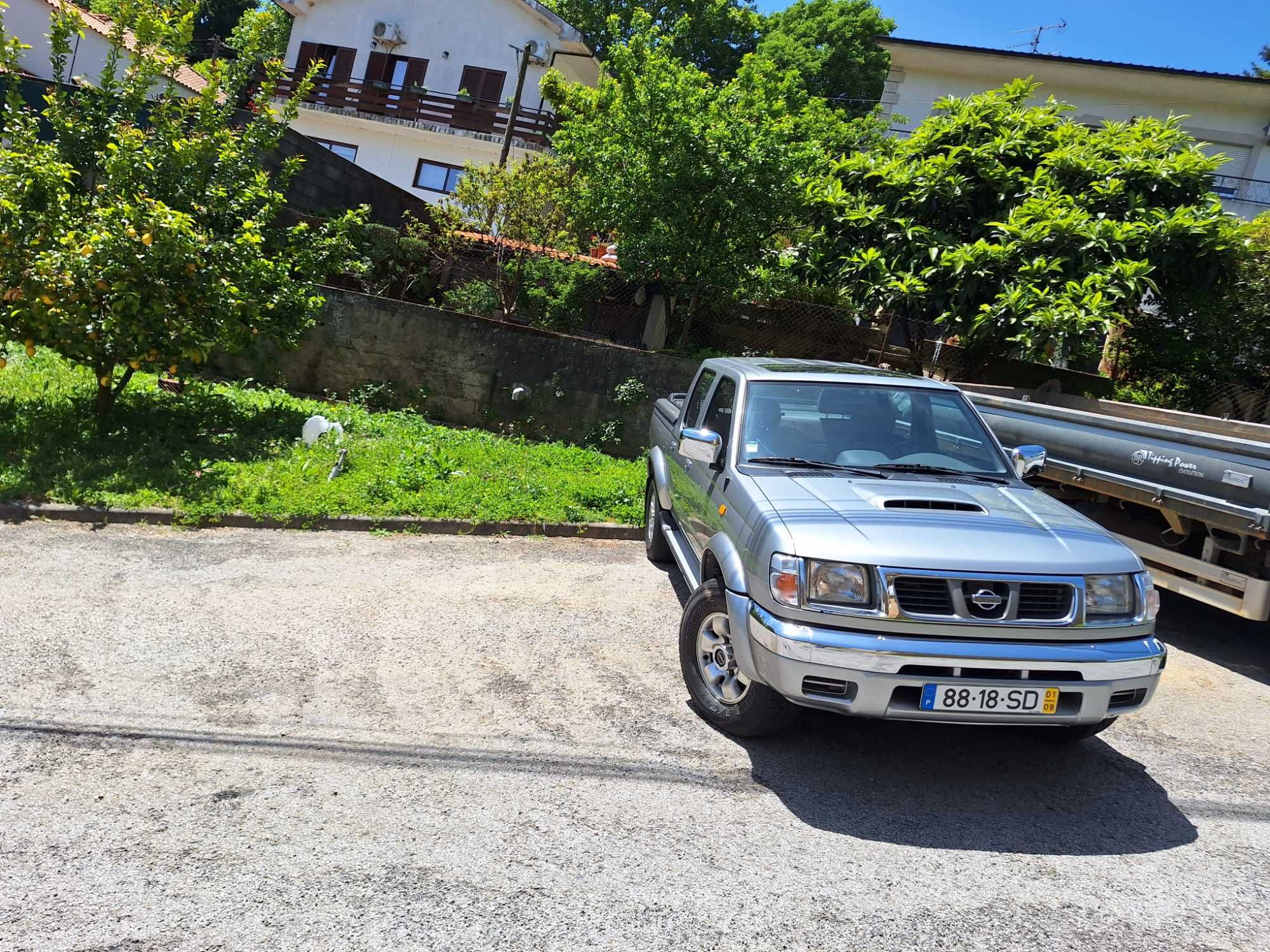 Nissan Fd22 4x4 c.dupla série limitada "dune"