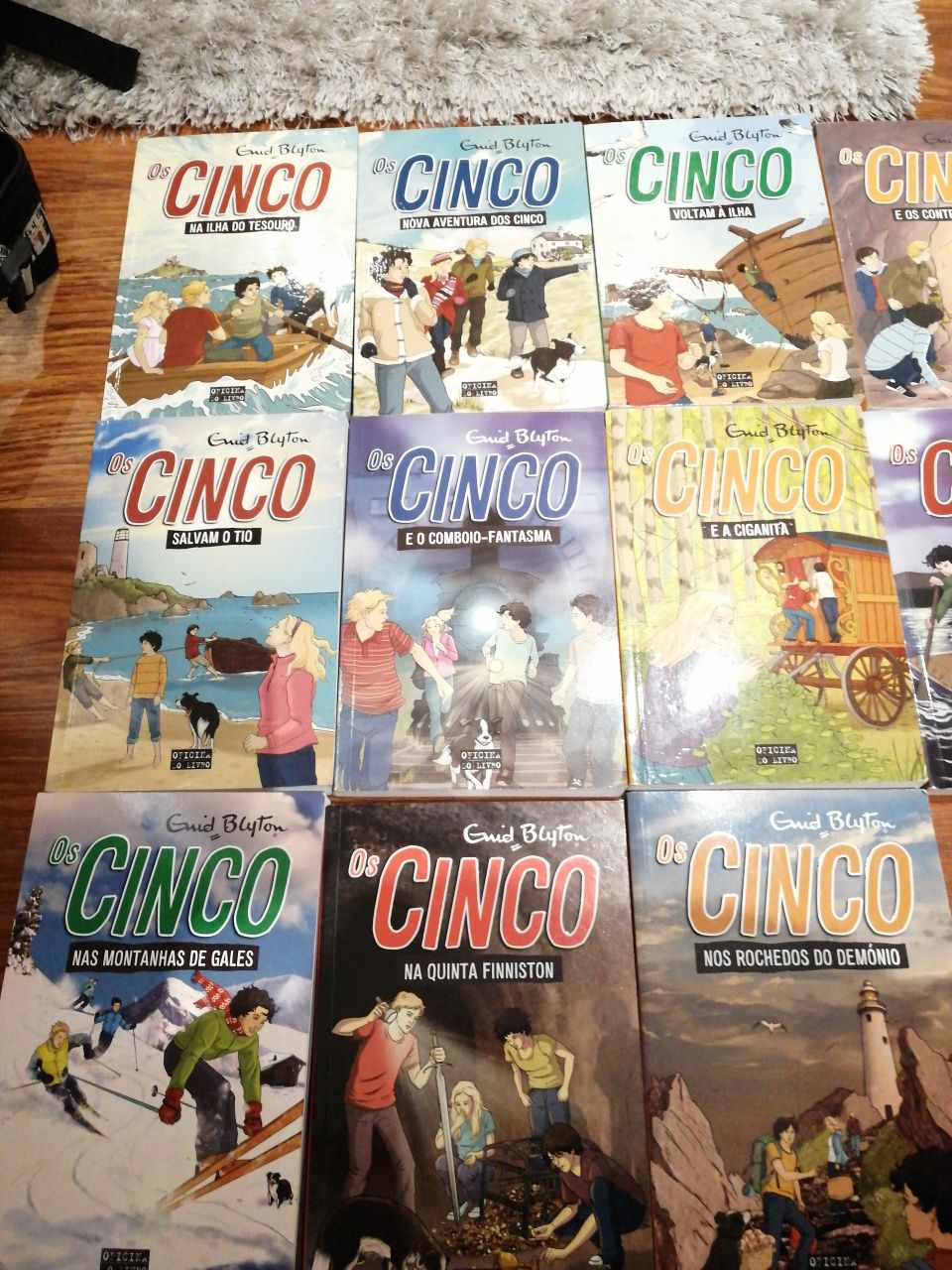 Livros Juvenis "Os Cinco"