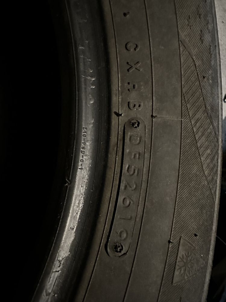 2x opony zimowe toyo 215/65 R16 ok 6,5mm