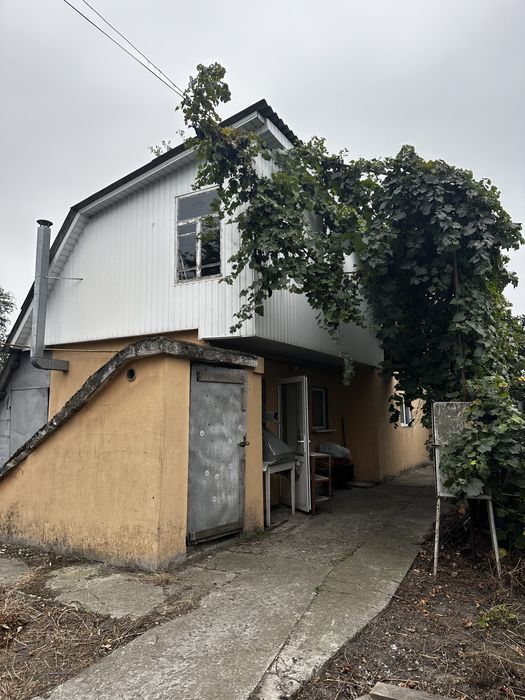 Продаж будинку 68 м на вул Київська без %