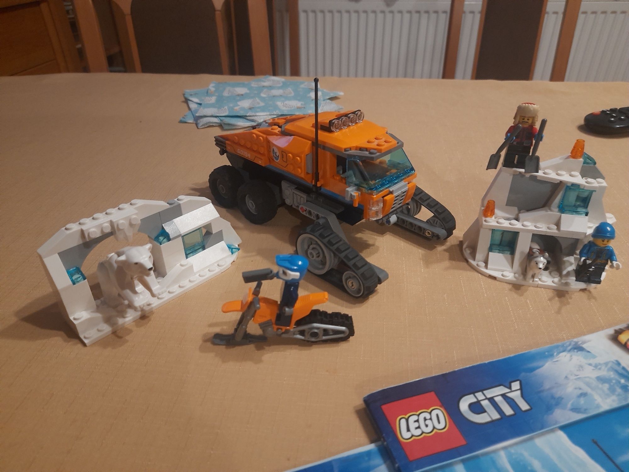 Lego City 60194 Arktyczna terenówka zwiadowcza