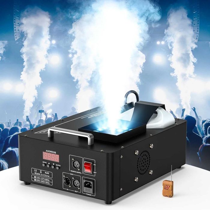 PIONOWA Maszyna do dymu 1800W LED RGB + PILOT ZQ10138 Uking