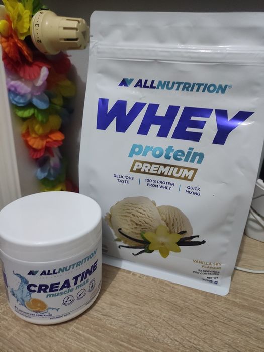 Odżywka białkowa waniliowa i kreatyna pomarańcza białko creatina