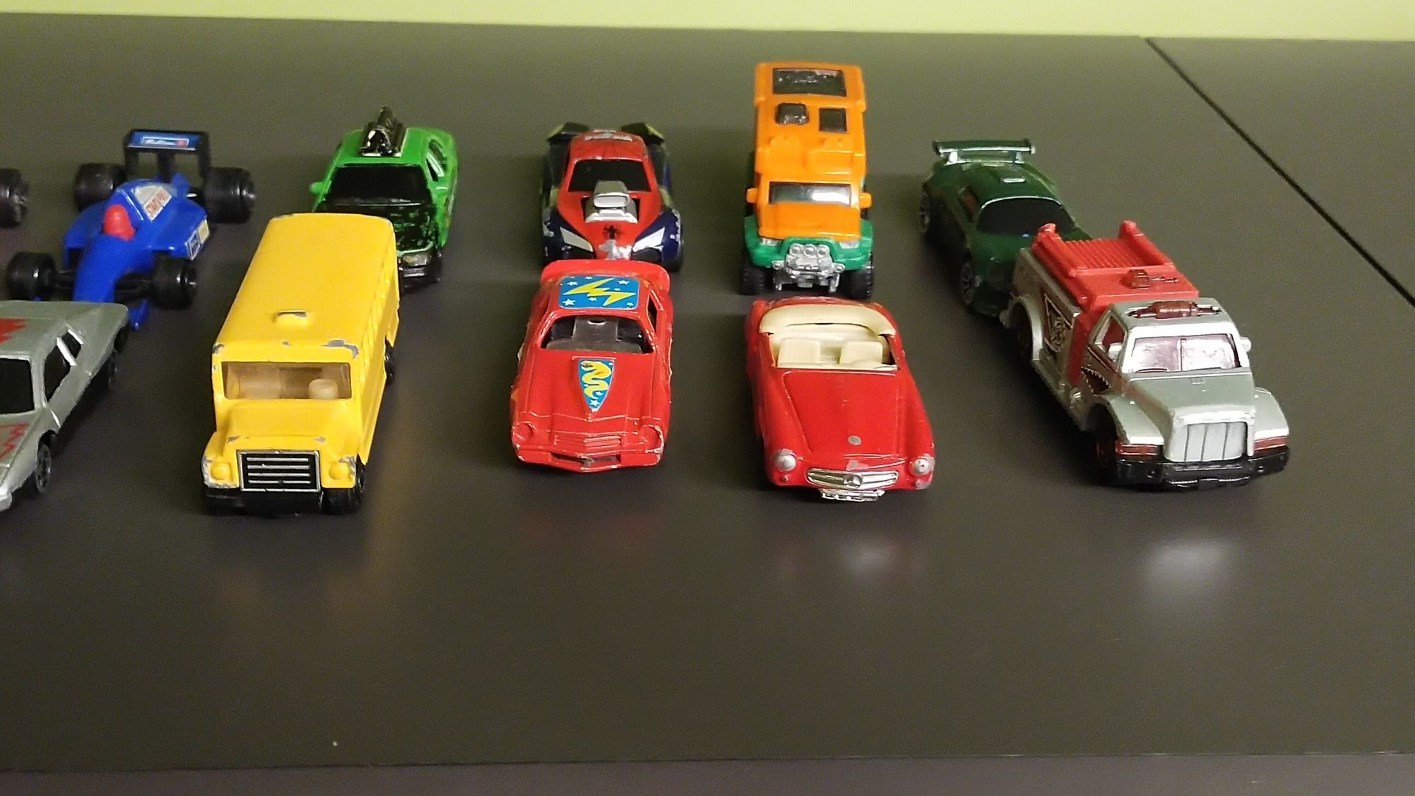 Auta resoraki burago matchbox