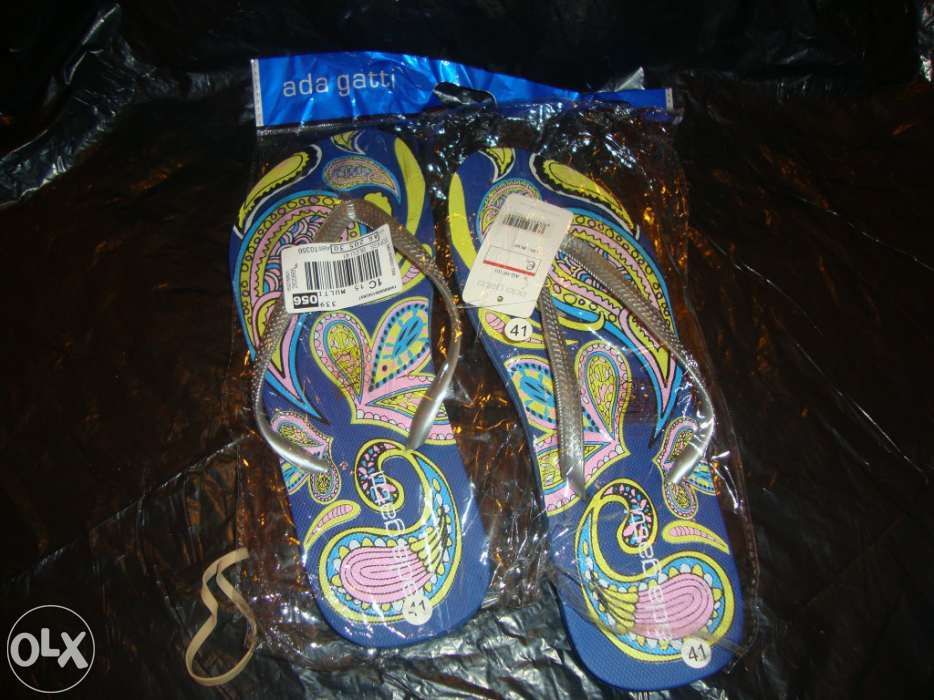 2 Chinelos e 1 Cunha, de Marca e Originais (2 Novos, 1 Quase Novo)