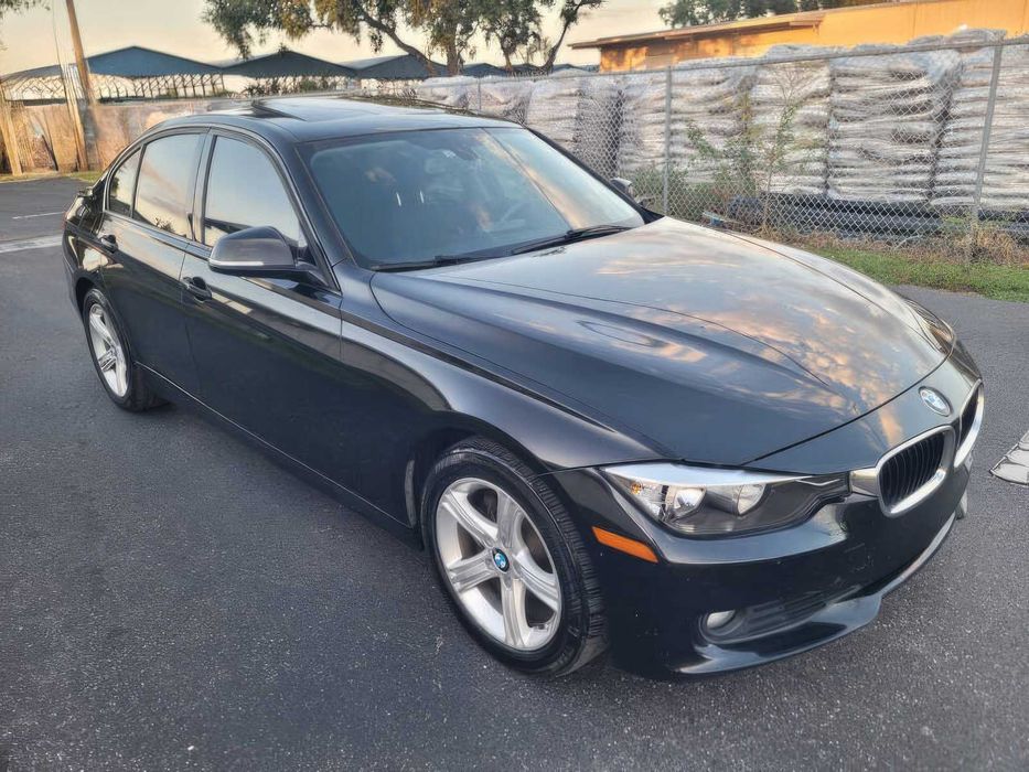 BMW 3 Series 328i      2015
