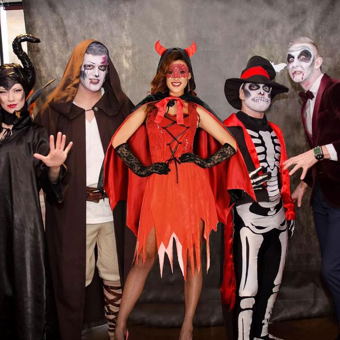 Kostium peleryna czarodzieja z kapturem Halloween Rozmiar One Size
