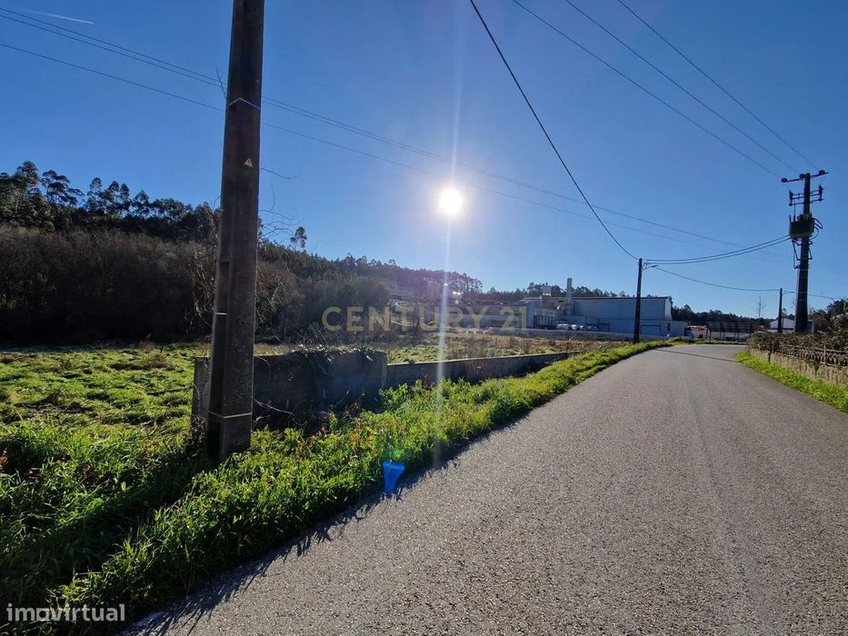 Terreno para construção de Moradia em Cartaria