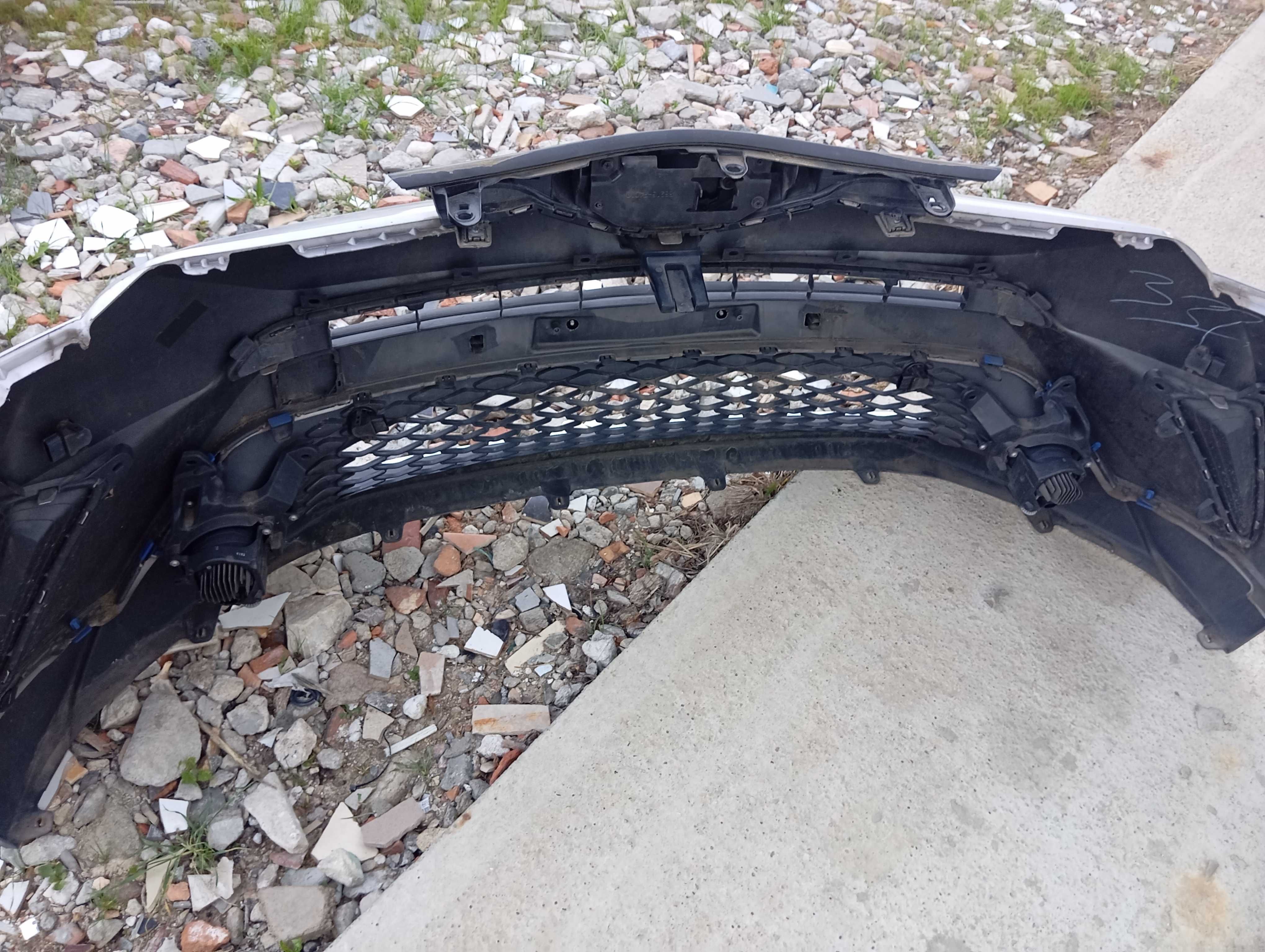 Zderzak przedni Toyota C HR kolor 2NK