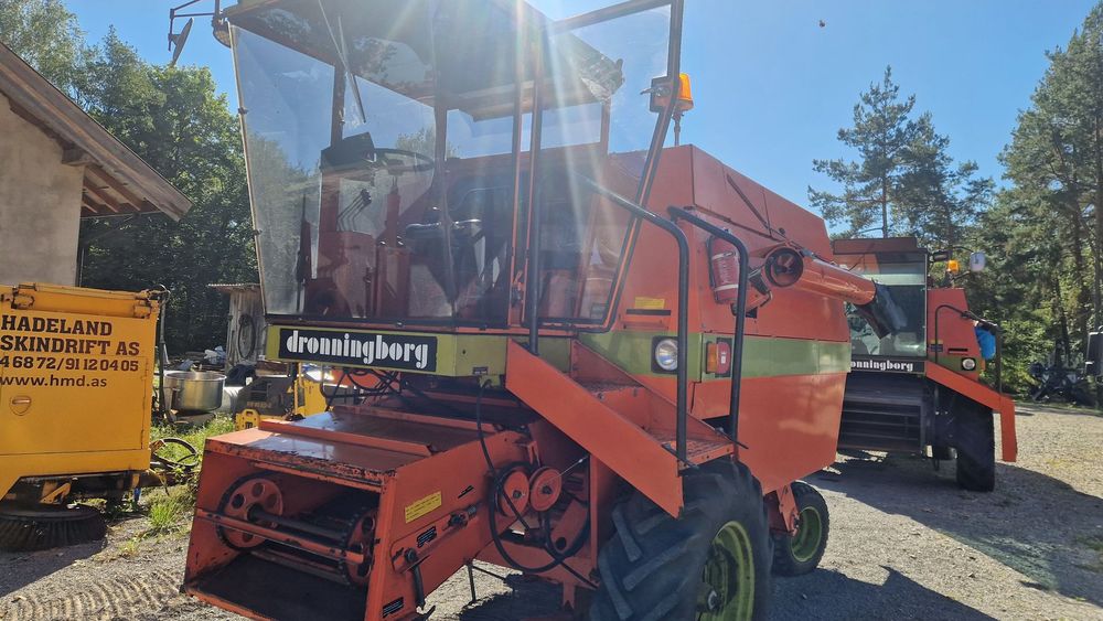 Massey Ferguson 22  Kombajn zbożowy. Mały przebieg