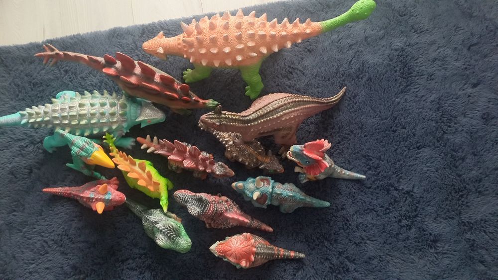 Zestaw dinozaurów