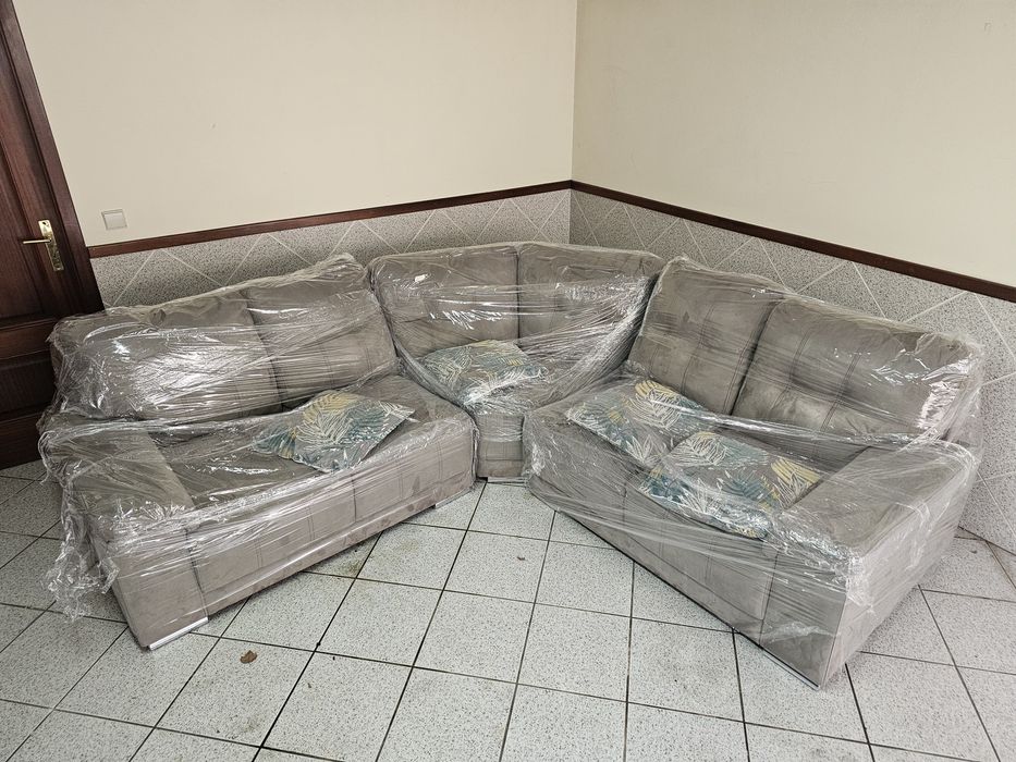 Sofá cinza de canto com 2.50 x 2.50