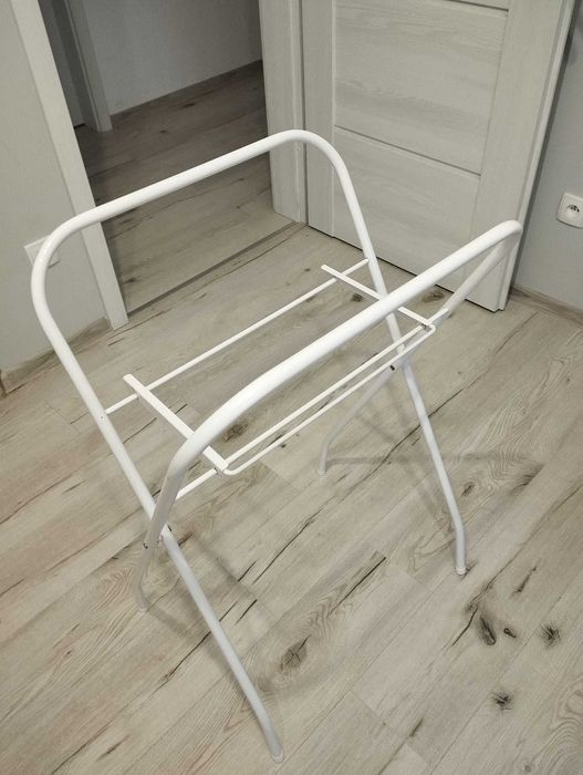 Stojak na wanienkę dziecka