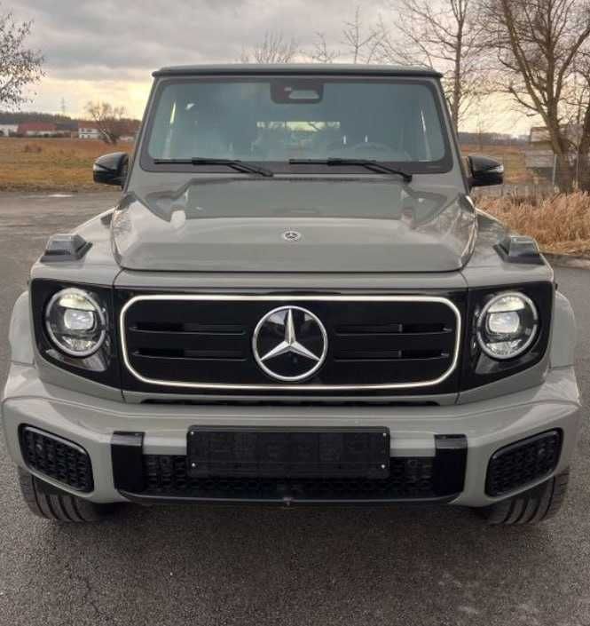 Двері Mercedes-Benz EQG ориг + скло, обшивка, ручки, фари, капот, скло