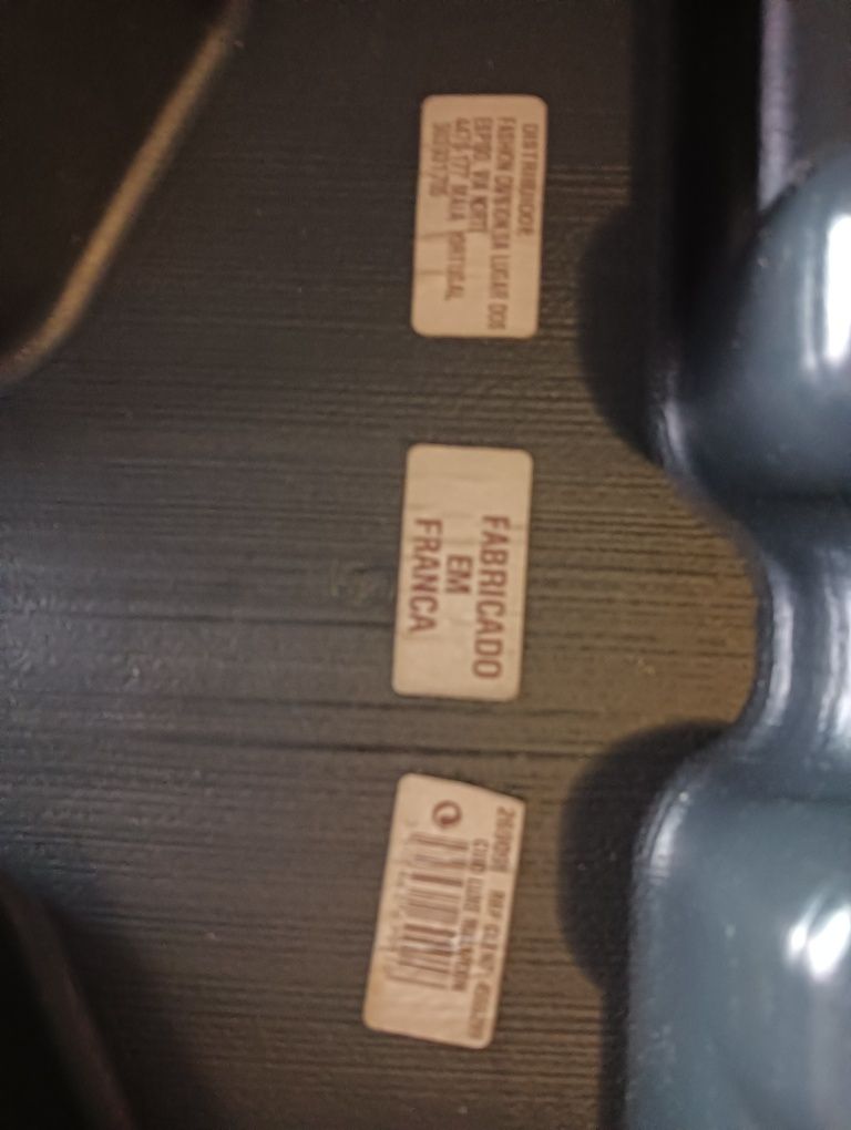 Banco de criança para automóvel - Usado em bom estado !!*