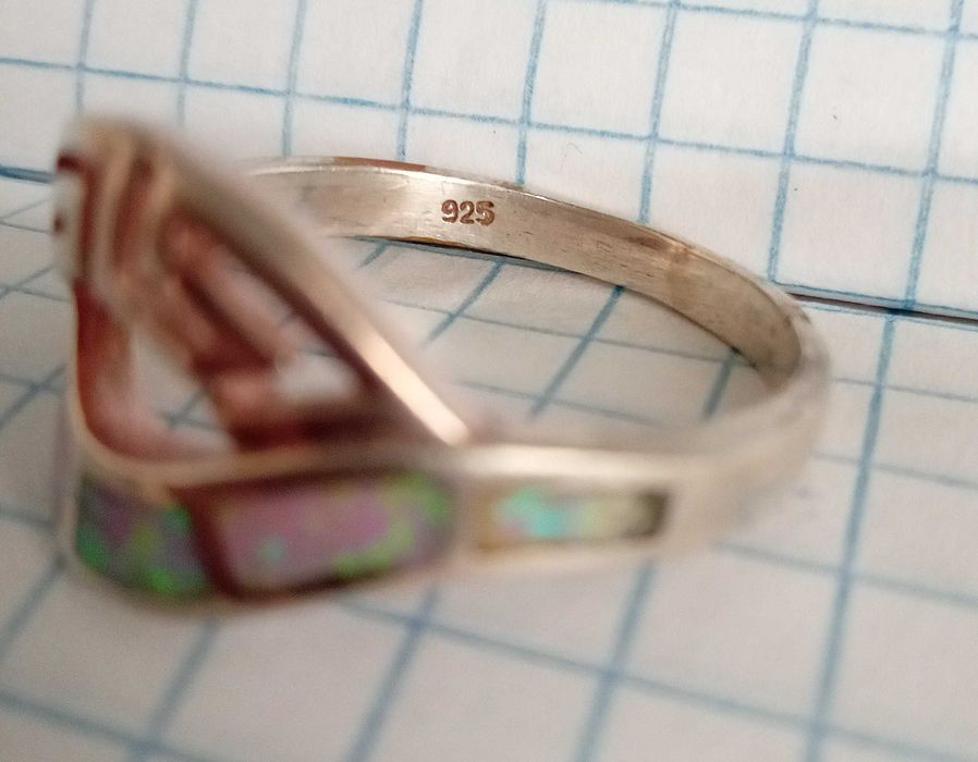 Перстень кольцо срібло 925 проба. Гарні камні. Розмір 19,5. Вінтаж