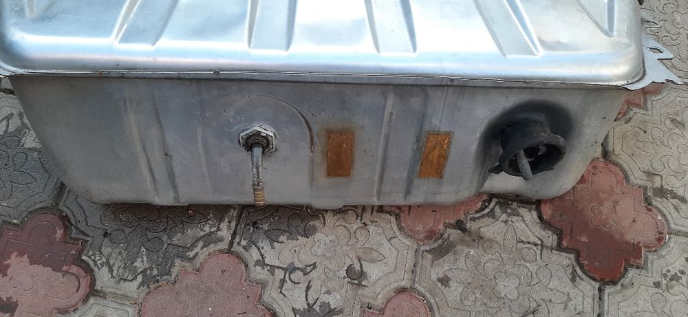 Бак топливный  Mercedes w210