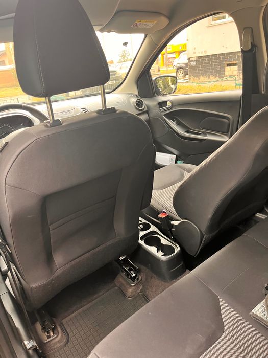 Продам авто, перший власник. Ford ka +,  з низьким пробігом:)