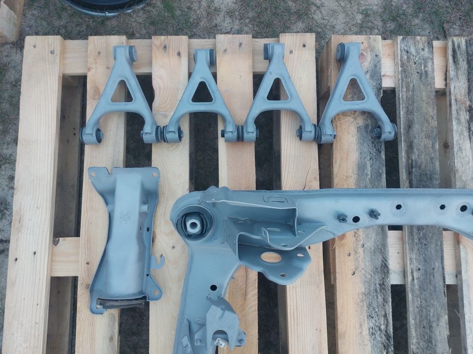 Sanki Kołyska Trawers Belka Wózek Audi a4 s4 b5 Wahacze Zawieszenie