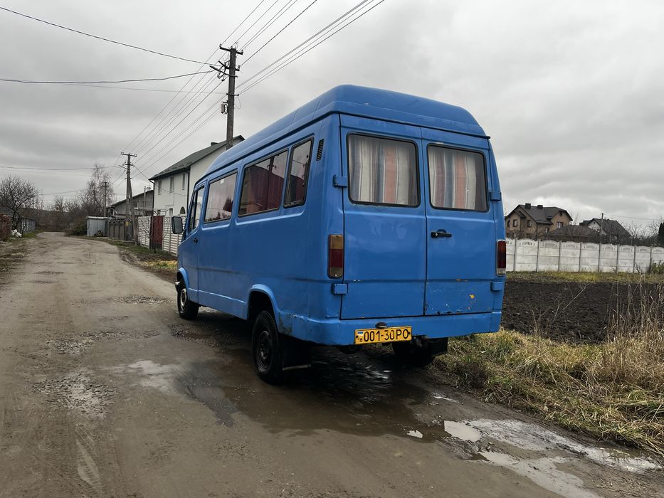 Mercedes-Benz T1 209 | 3.0 OM617 | Пасажир 13+1 | 1983 рік