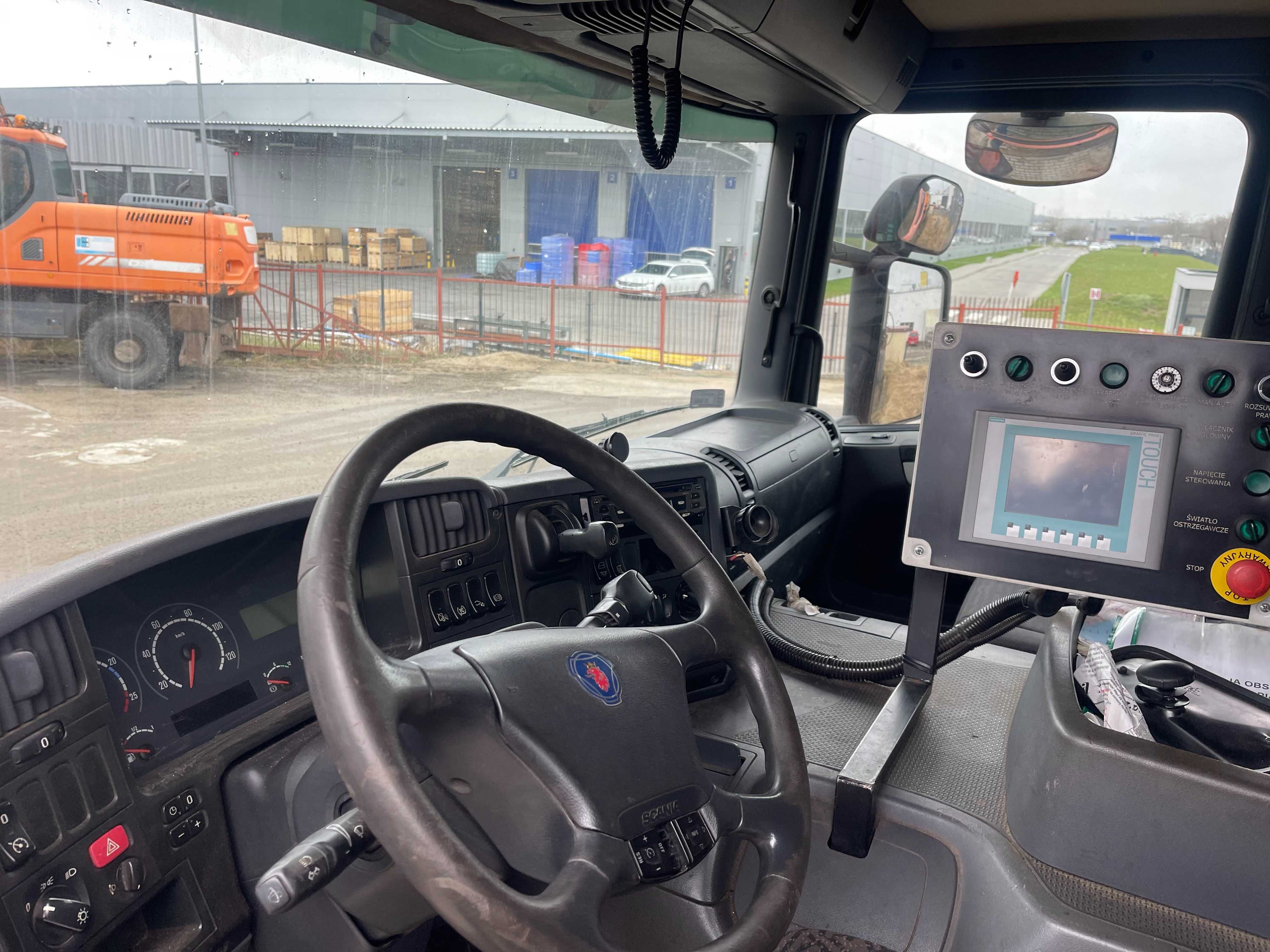 SCANIA P230 Skrapiarka emulsji Strassmayr TS 6000