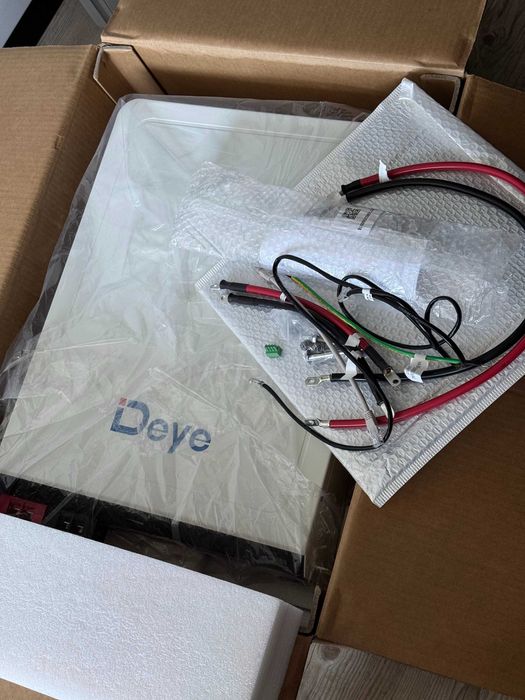 Акумулятор Deye RW-M5.3 PRO (має вбудований автомат та більший струм)