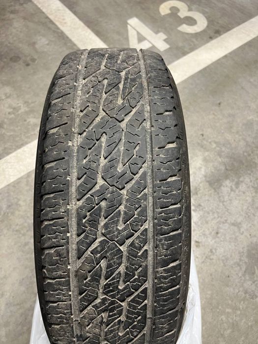 Kola z oponami  letnimi toyota prius/auris 215/65R16