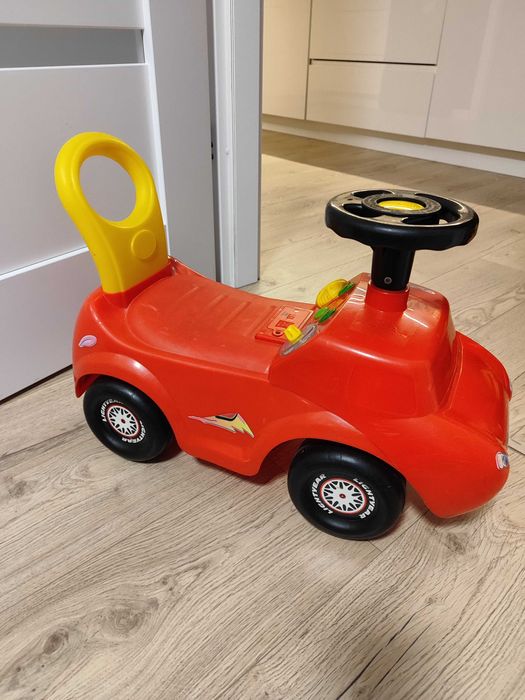 Pchacz jeździk samochodzik