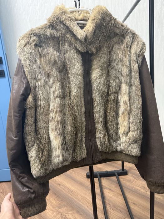 Шкіряна куртка з хутром кролика