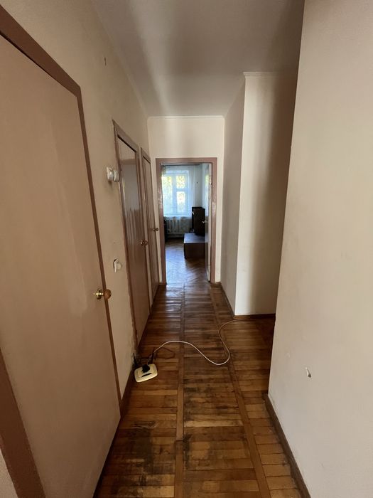 3 кім. Вул. Золотогірська 100$