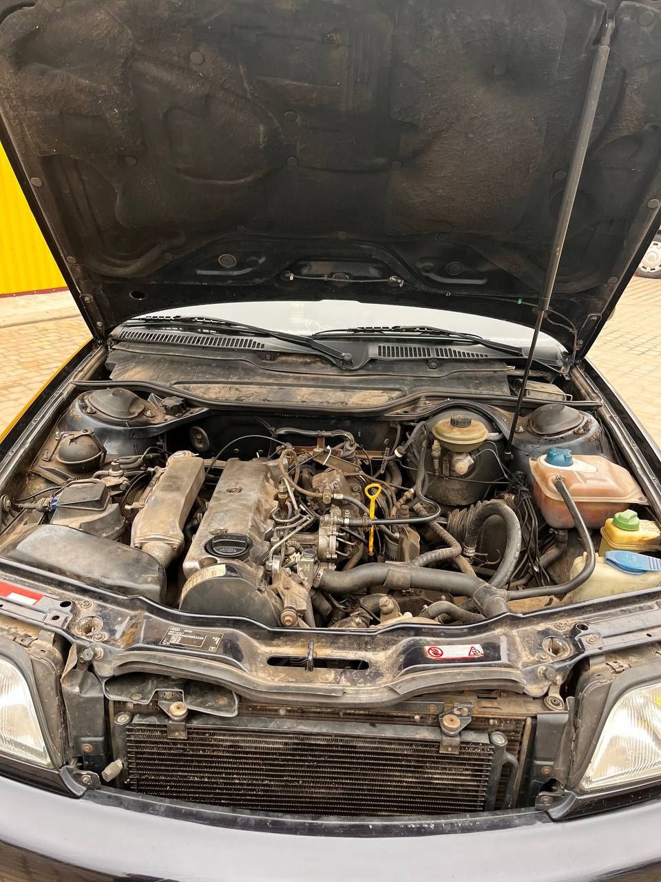 Продам Audi A6C4