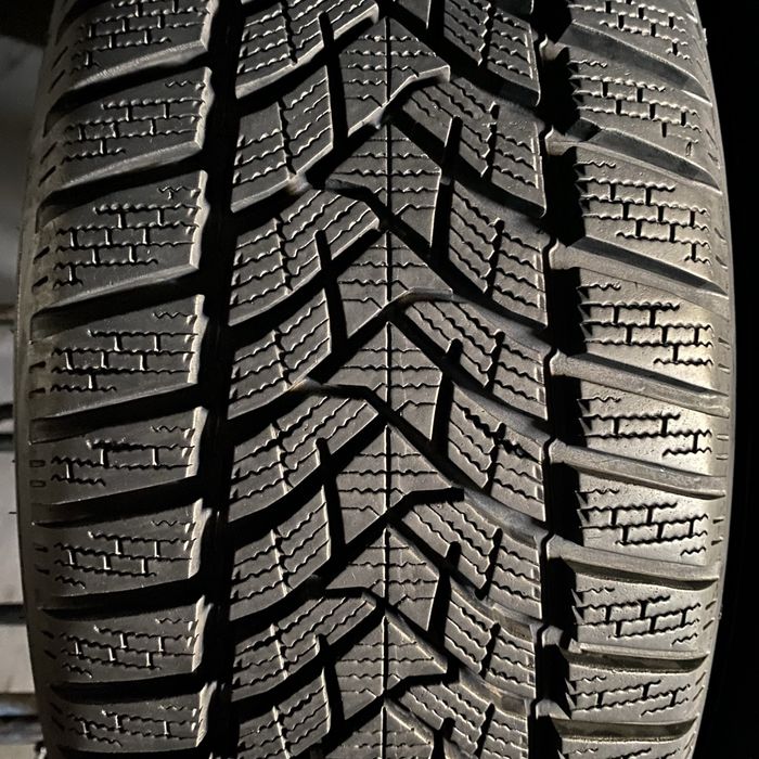 Шини 205/55/16 - 4шт Dunlop Winter Sport 5 зима