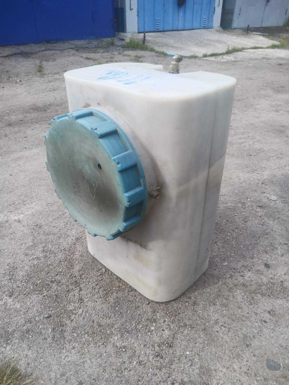 Бак для води 130 л (б/у)