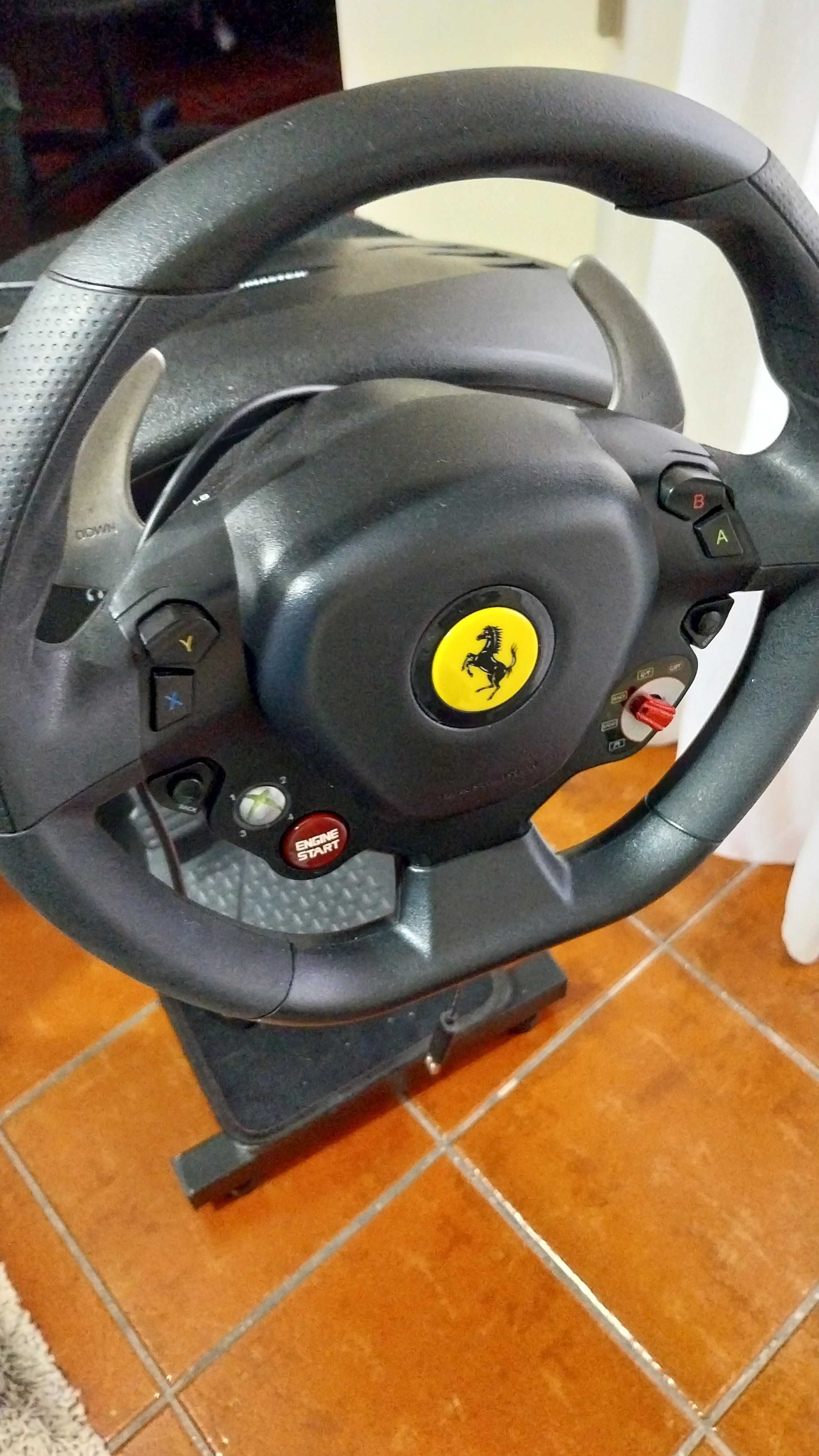 Volante X- Box e PC. Trusmaster Ferrari  458 Italia.