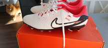 Korki pilkarskie nike