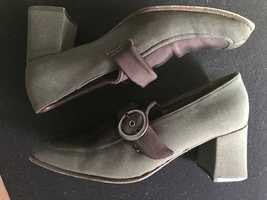 Mocasins castanhos com fivela 38 1/5 Marca KALLISTé