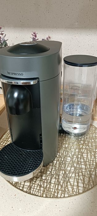 Máquina Café Vortuo Plus Deluxe TitanNespresso