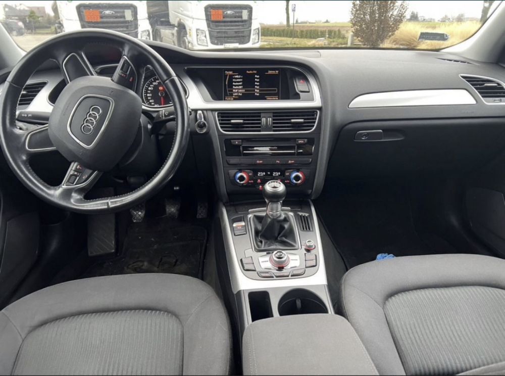 Audi a4 , sedan , 2015
