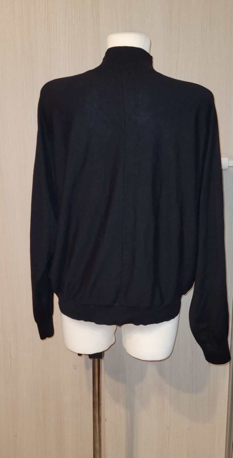 Swetr czarny rozmiar 3 XL H&M