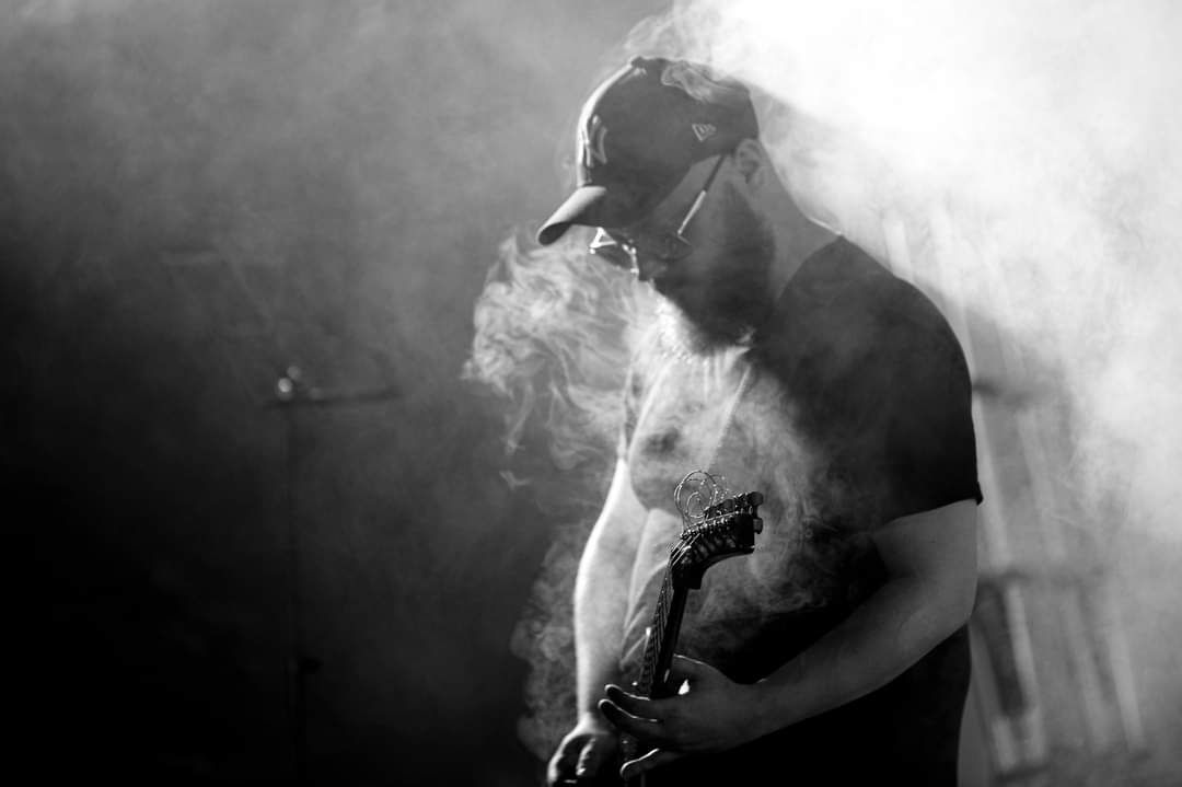 Lekcje gry na gitarze / Wymiana strun, regulacja