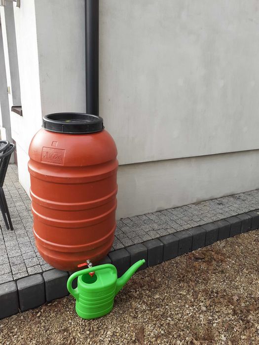 Beczka plastikowa 220l Spożywka Deszczówka kran zawor
