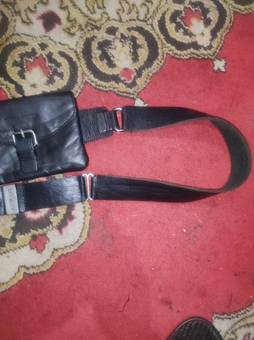 Spikes Sparrow & Armani кожаная сумка.