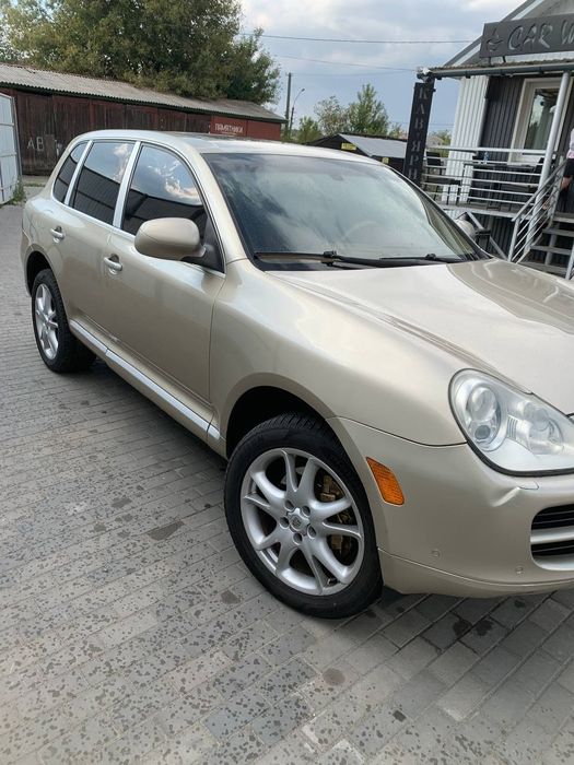 Продам Порше 2005 р в хорошому стані .